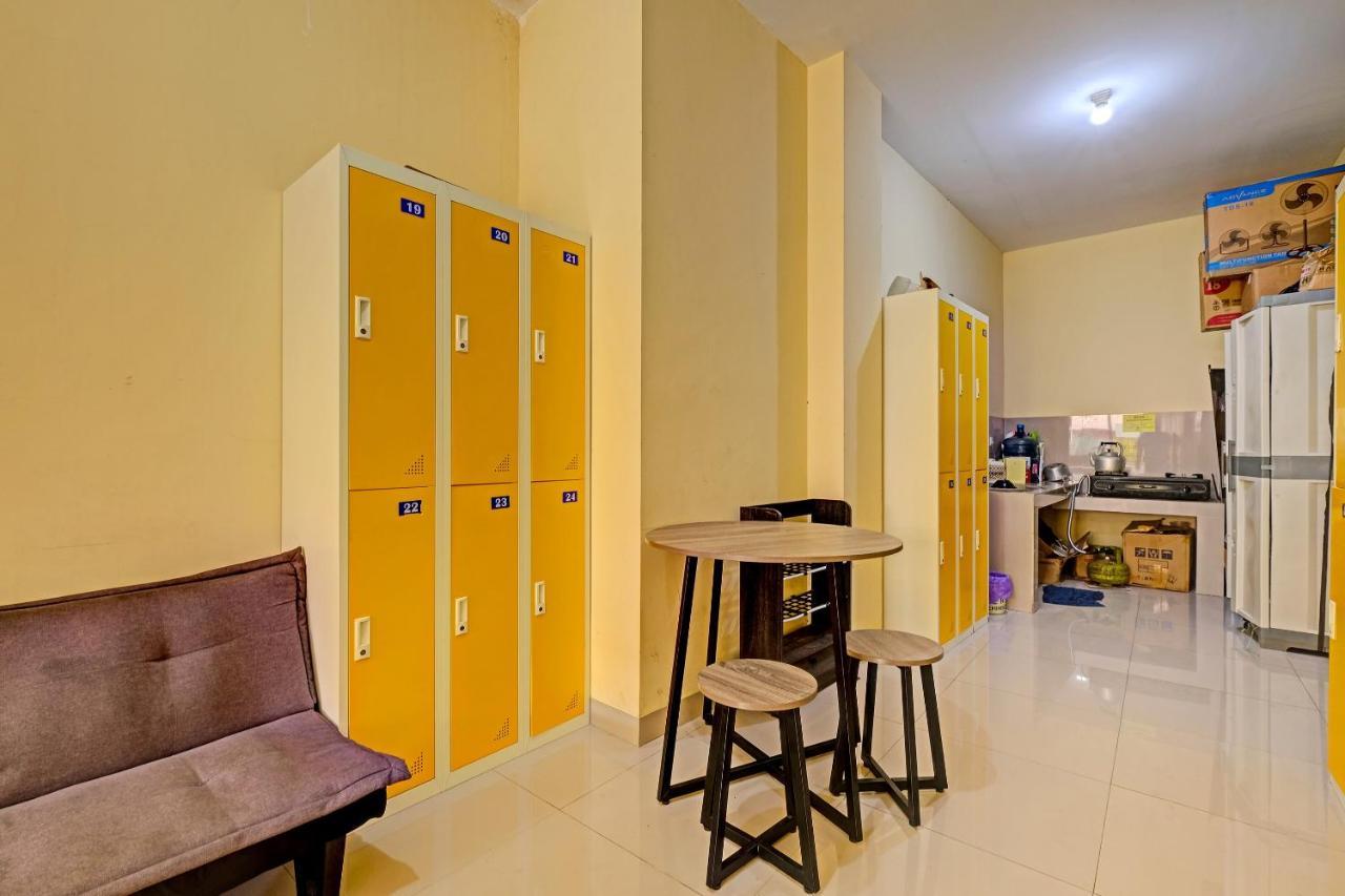 Oyo 91532 Malioboro Guesthouse Yogyakarta Extérieur photo