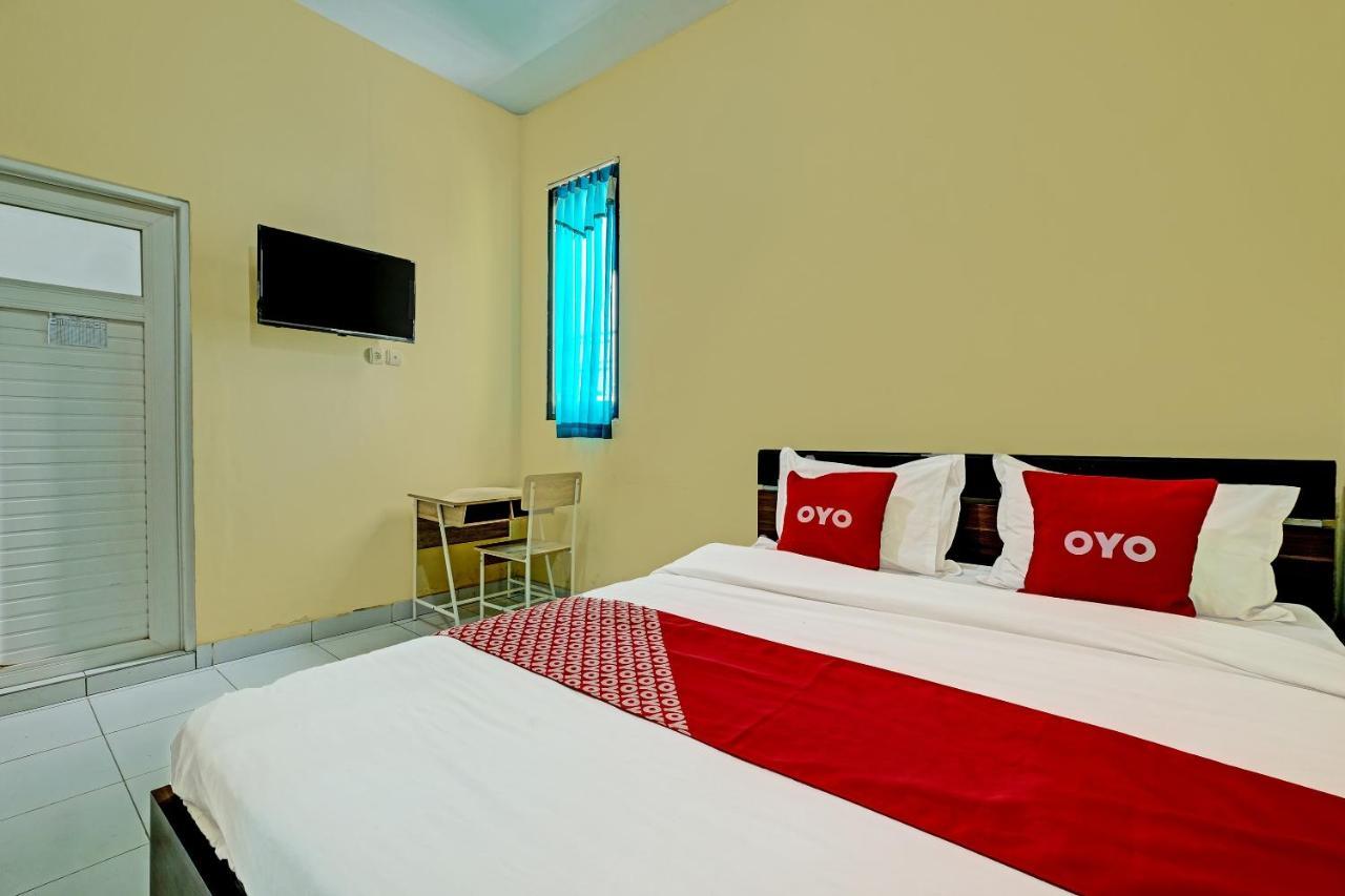 Oyo 91532 Malioboro Guesthouse Yogyakarta Extérieur photo